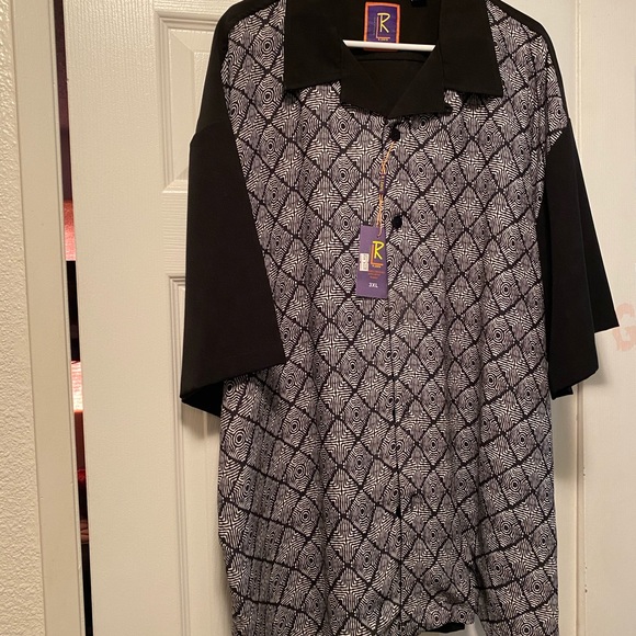 R.Lewis Other - Uniquely designed button up dress shirt